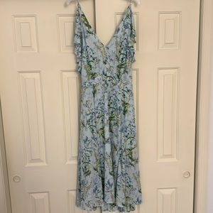Sleeveless blue floral midi dress